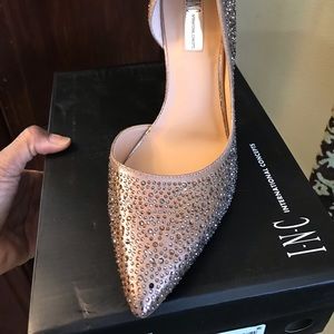 Bronze inc heels